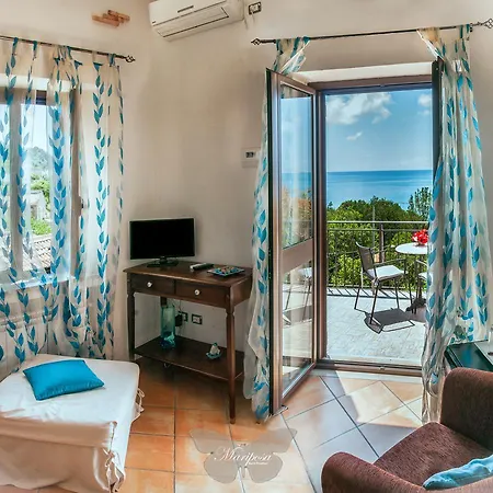 B&B Mariposa-3